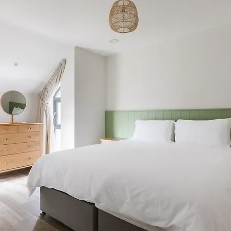 Tullagh At Houses, Pollan Bay Ballyliffin