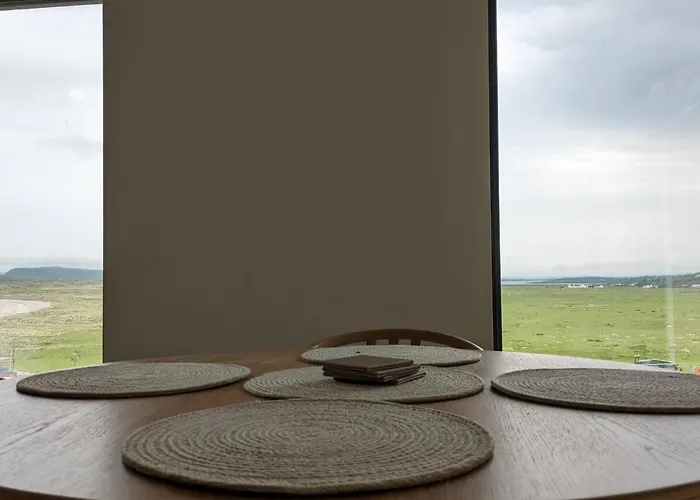 Tullagh At Houses, Pollan Bay * Ballyliffin